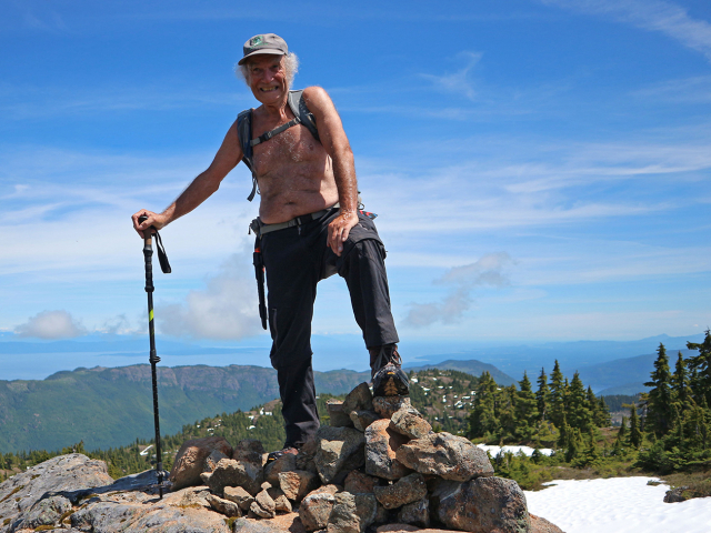 Mt-Hal-summit-TL