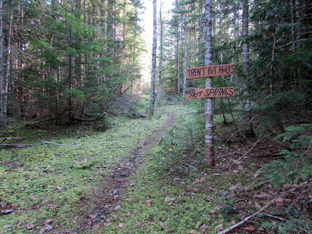 Potholes-Trail-sign