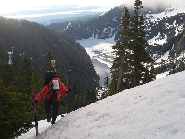 X-Snow-ramp-between-Chief-Frank-Tsable-Mtn-Beaufort-Lake-below